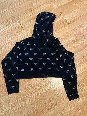 Guess Cropped Black Hoodie with Logo Print XL